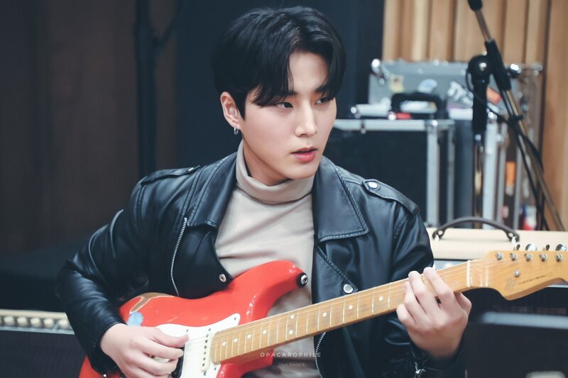 181226 Day6 Young at Compact Live documents 3
