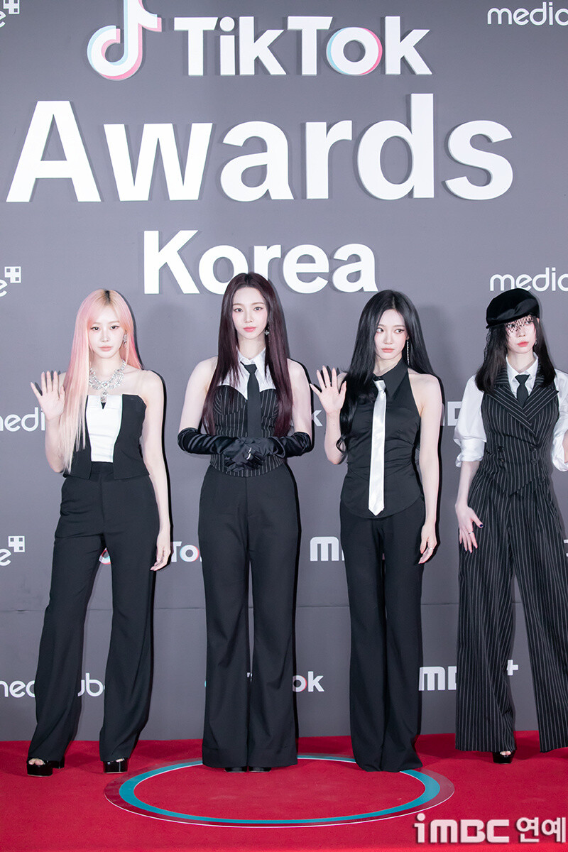 241115 aespa at 2024 TikTok Awards Korea documents 1