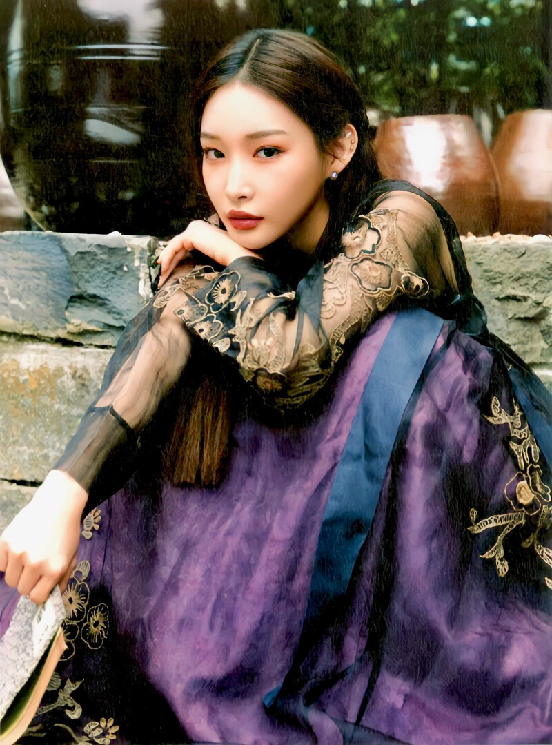 Chungha 2022 Season's Greetings (Scans) documents 11