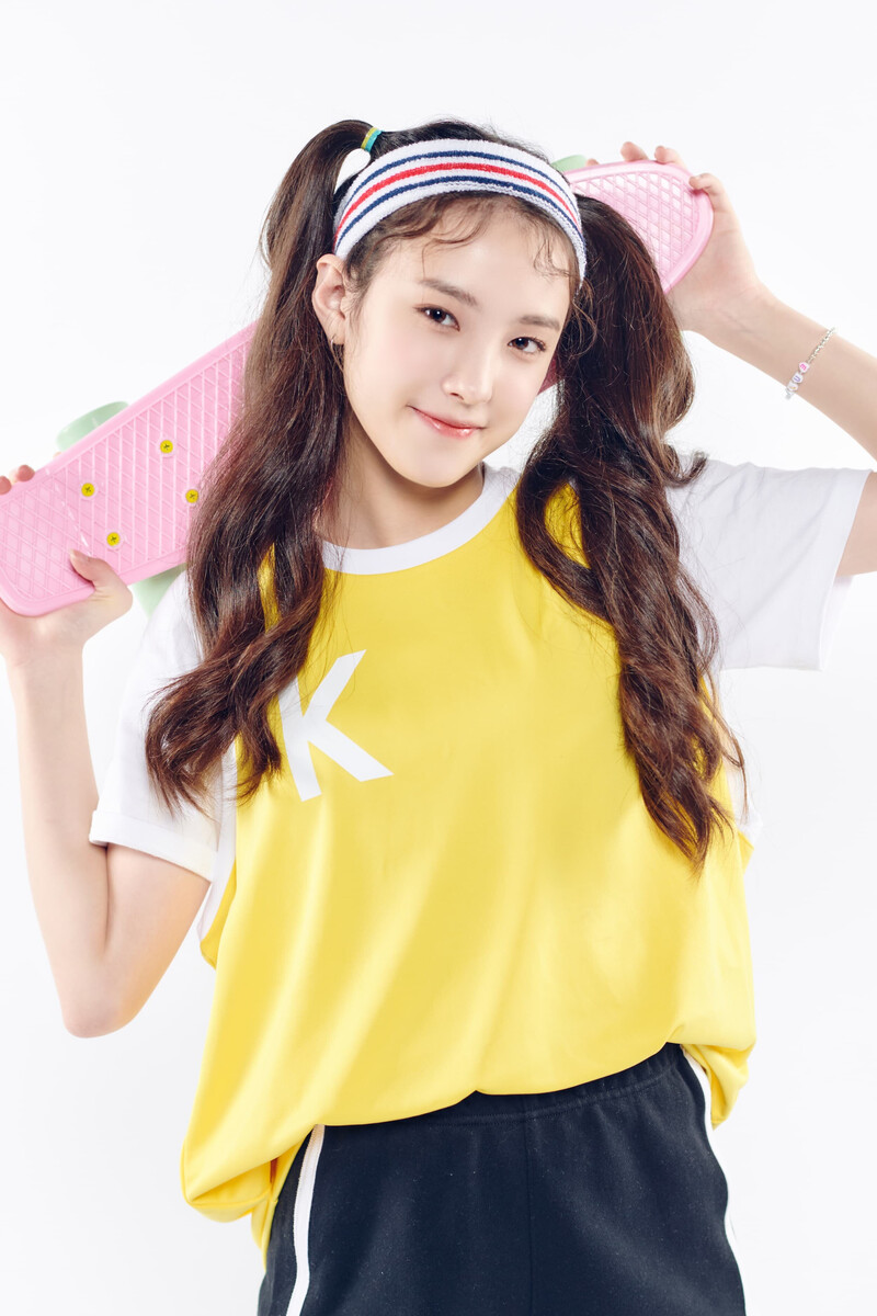 Girls Planet 999 - K Group Introduction Profile Photos - Guinn Myah documents 1