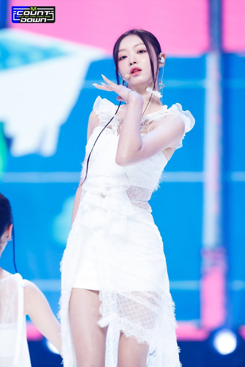230803 OH MY GIRL YooA - 'Summer Comes' at M COUNTDOWN documents 3