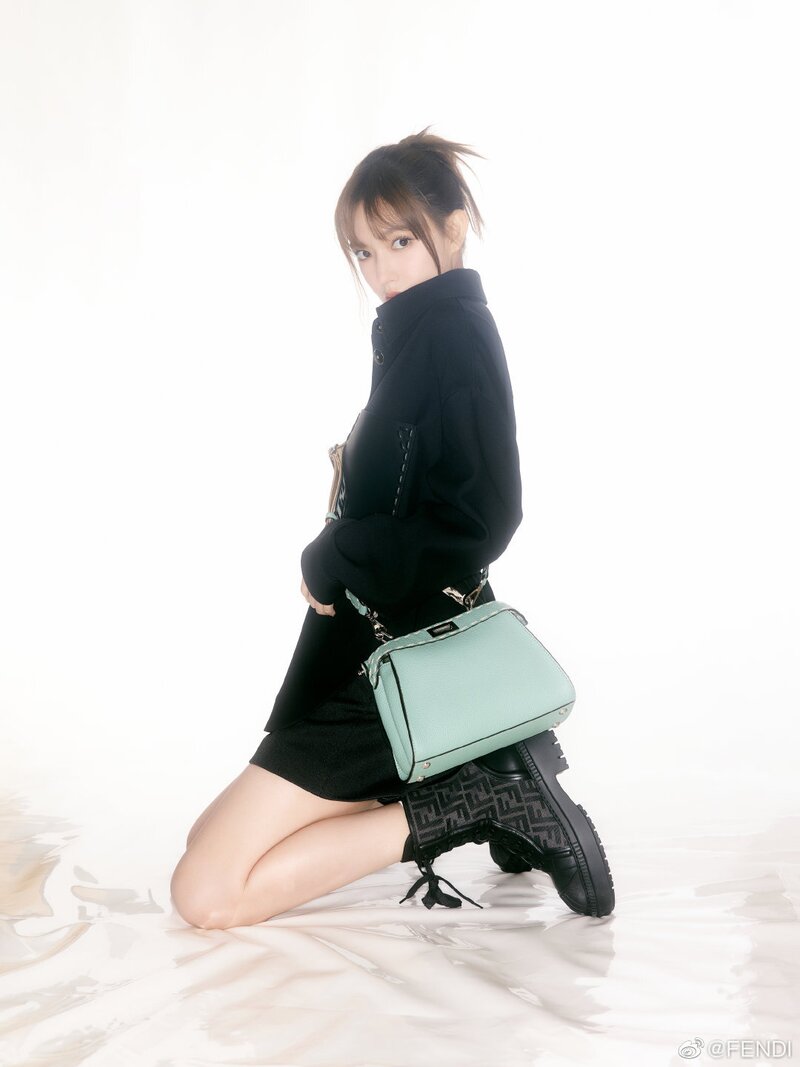 Cheng Xiao for FENDI 2022 Autumn / Winter Collection documents 3