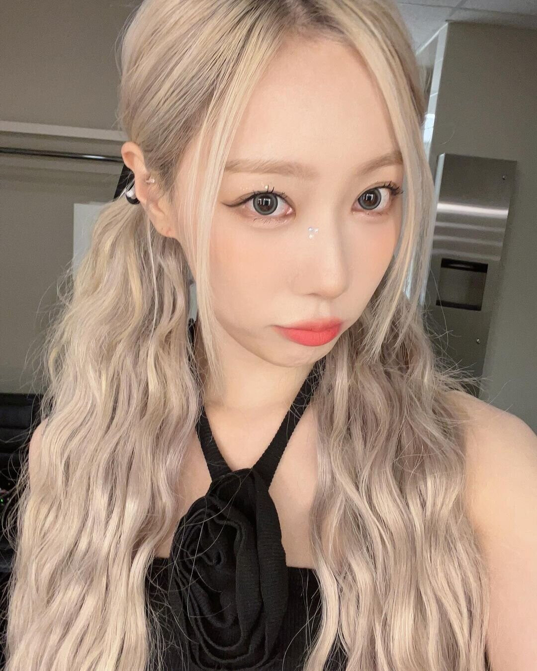 230907 Handong Instagram Update | kpopping