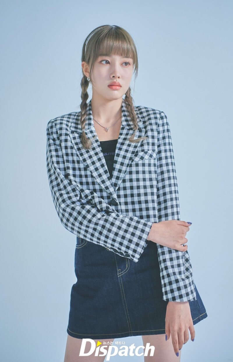 211112 STAYC Yoon 1st Anniversary Photoshoot by Dispatch documents 2