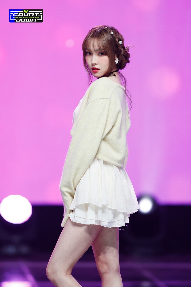 230309 YUJU - 'Peach Blossom' & 'Without U' at M COUNTDOWN documents 10