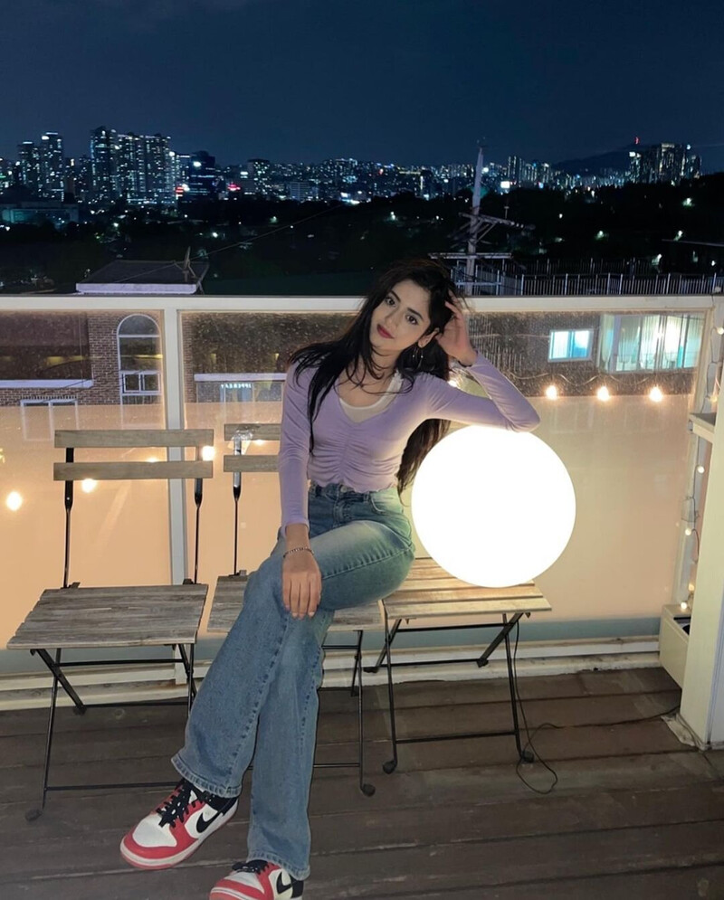 230518 - Aria's Instagram Update documents 7