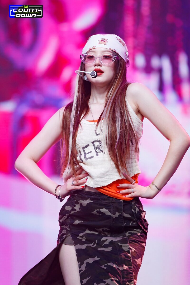 230525 (G)I-DLE Shuhua - 'Queencard' at M COUNTDOWN documents 6