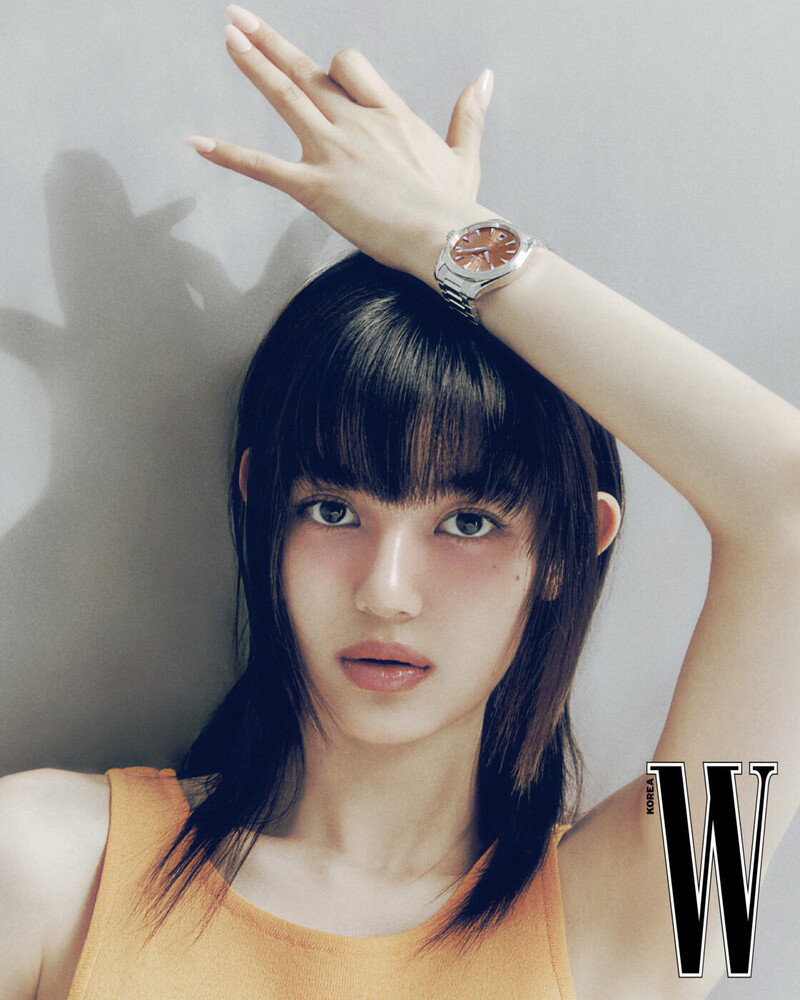 NewJeans DANIELLE for W Korea x OMEGA Watches July Issue 2023 documents 4