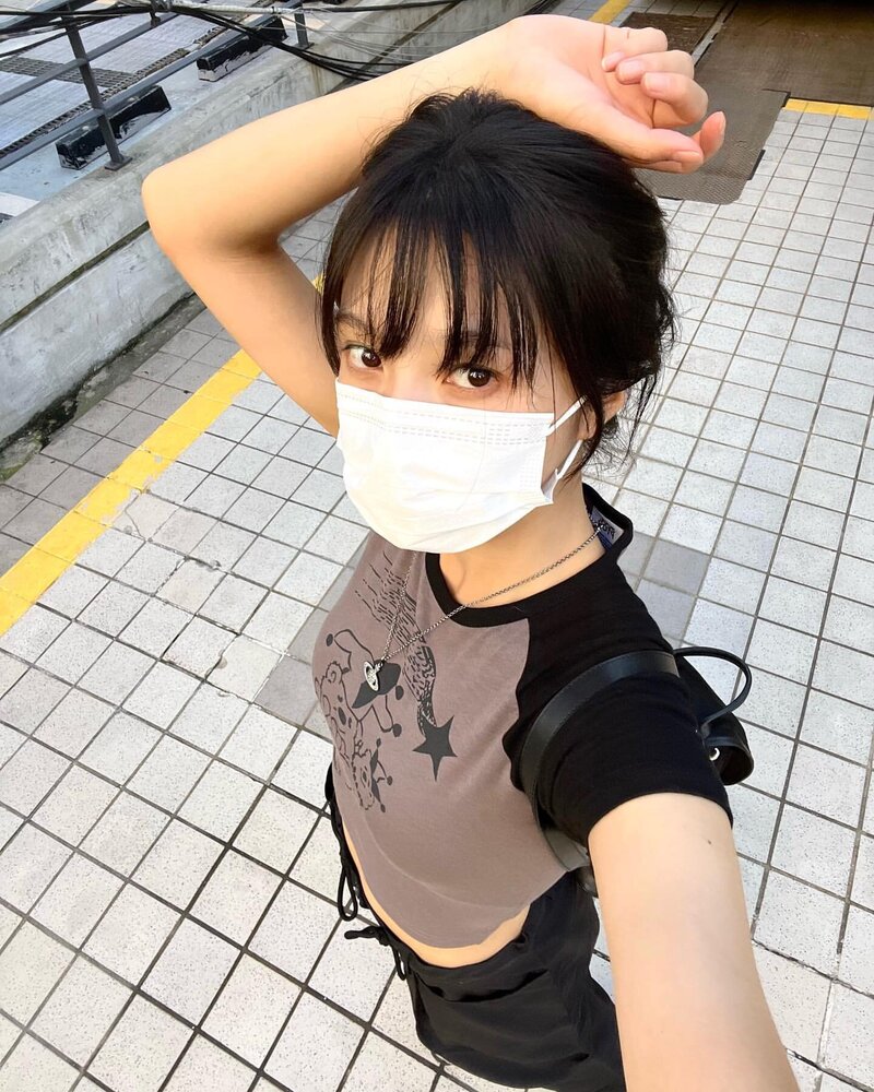220816 Red Velvet Joy Instagram Update documents 7
