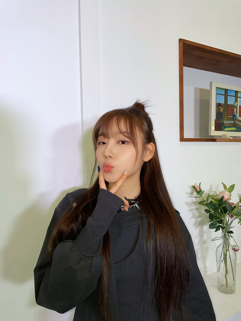 230107 FIFTY FIFTY Twitter Update - Saena documents 3