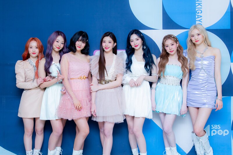 220306 SBS Twitter Update - Cherry Bullet at Inkigayo Photowall documents 1