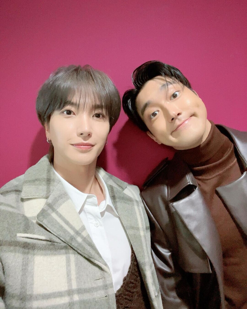 220319 Leeteuk Instagram Update documents 2