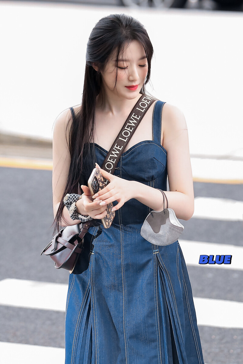 220819 (G)I-DLE Shuhua Incheon Airport Departure documents 9