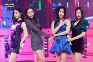220324 Brave Girls - 'Thank You' + 'Love Is Gone' at M Countdown