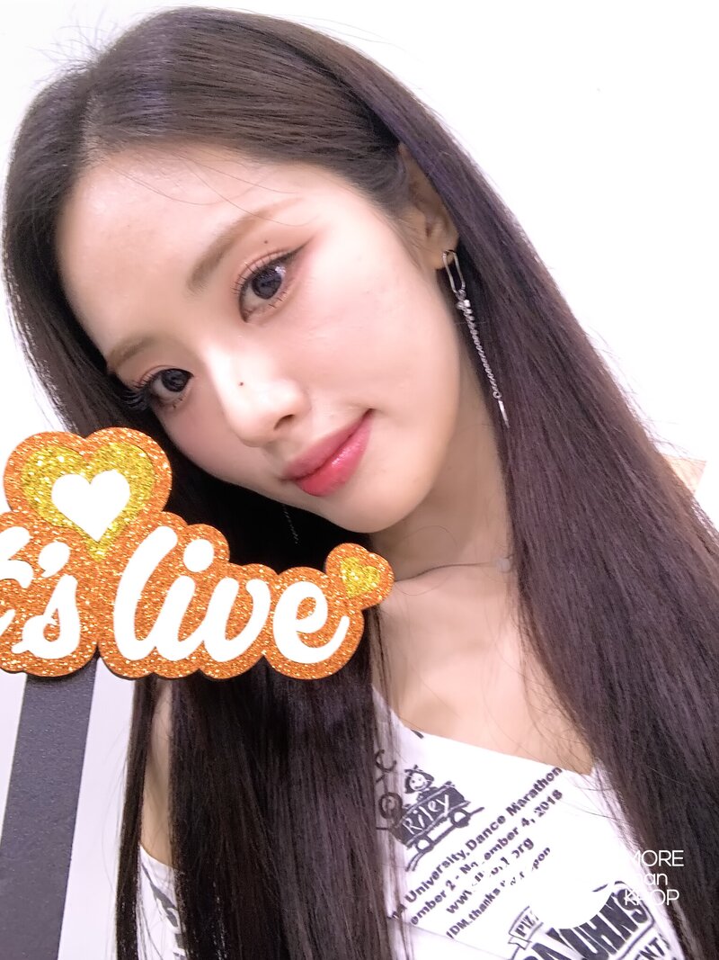 220203 itsLIVE Twitter Update - fromis_9 documents 6