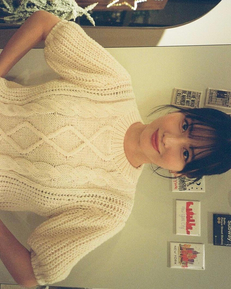 221122 TWICE Momo Instagram Update documents 5