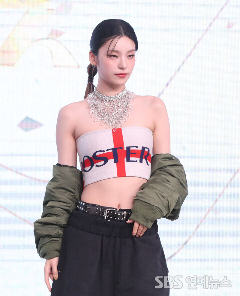 241015 ITZY Yeji - 9th Mini album GOLD Press conference documents 1