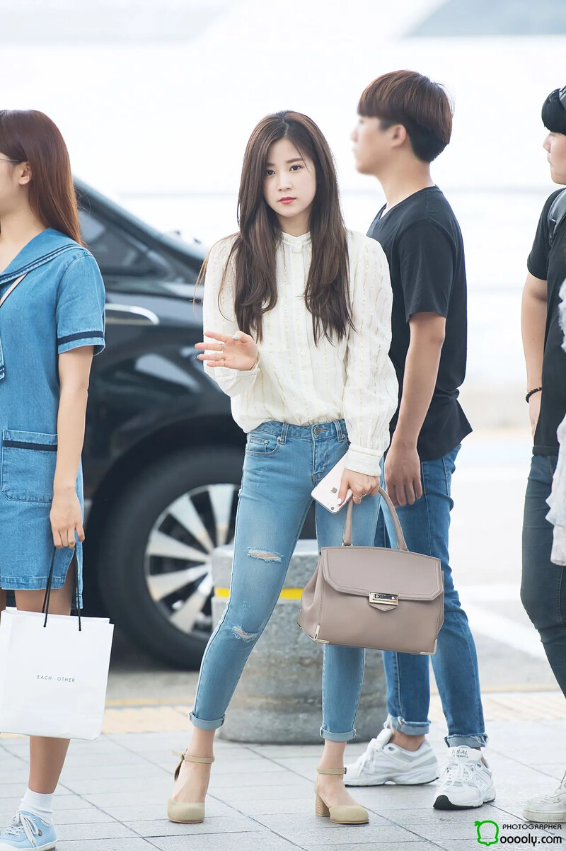 Chorong40_1.jpg