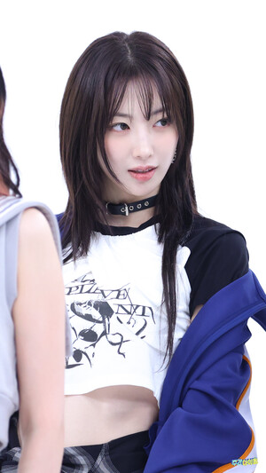 240702 MBC Naver Post H1-KEY Riina - Weekly Idol On-site Photos