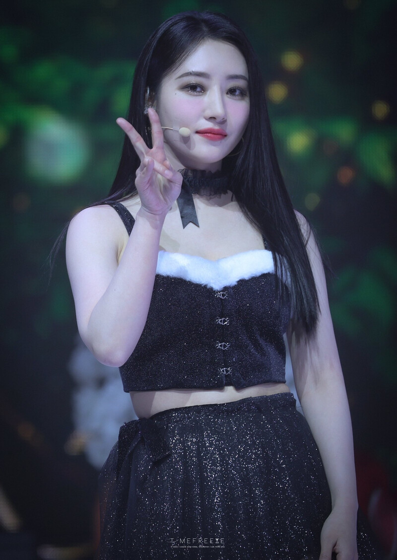 241224 Dreamcatcher SuA - '7 Doors of Christmas: A Lucky Encore' in Seoul Day 1 documents 2