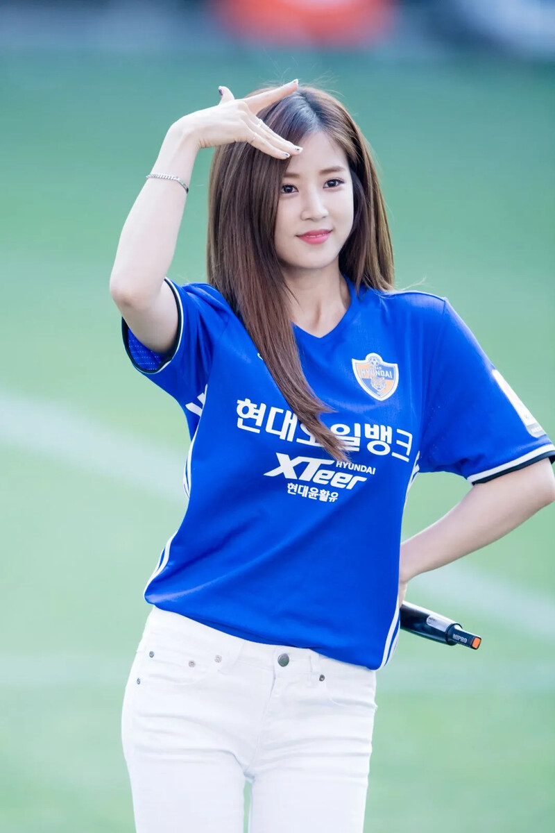 Chorong26_1.jpg