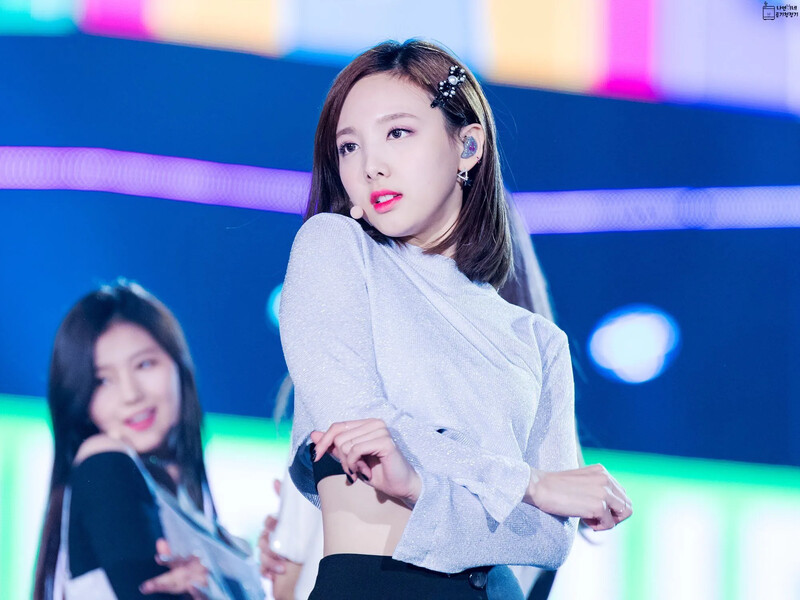 Nayeon_Cleaner CyYS3c0UoAAlb5-  20161128.jpg