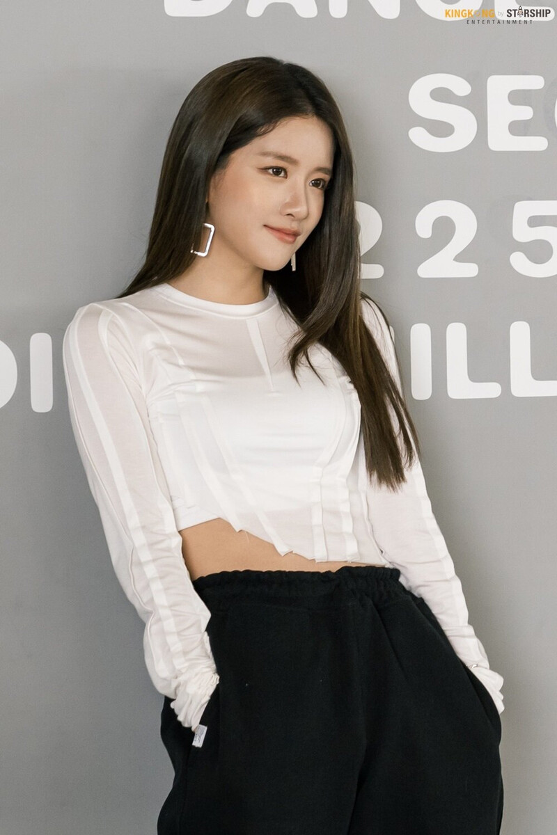 211107 Starship Naver Post - Exy's "IDOL: The Coupe" Poster Photoshoot documents 12