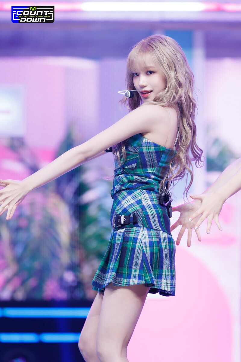 230810 JO YURI - 'TAXI' at M COUNTDOWN documents 14