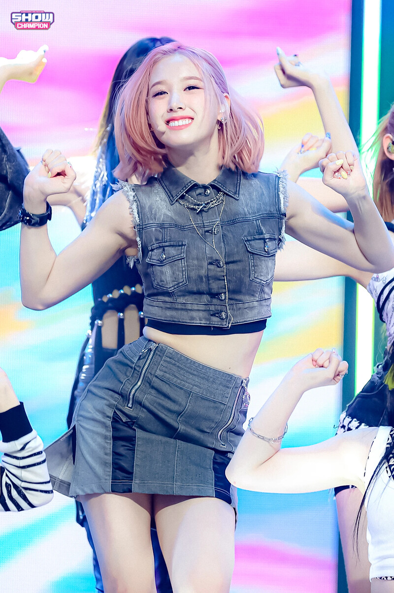 210414 STAYC - 'ASAP' at Show Champion documents 14