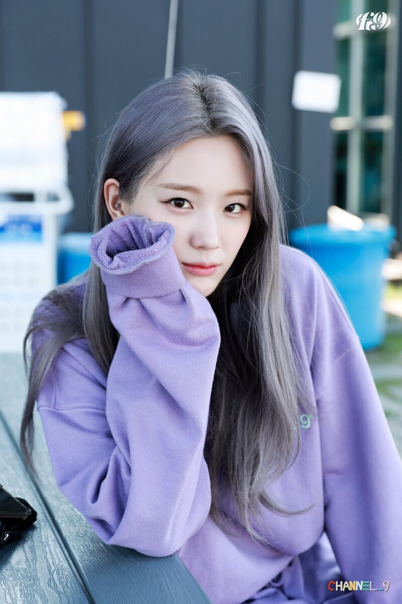 211103 fromis_9 Weverse Update - <CHANNEL_9> EP9-11 Behind Photo Sketch documents 5