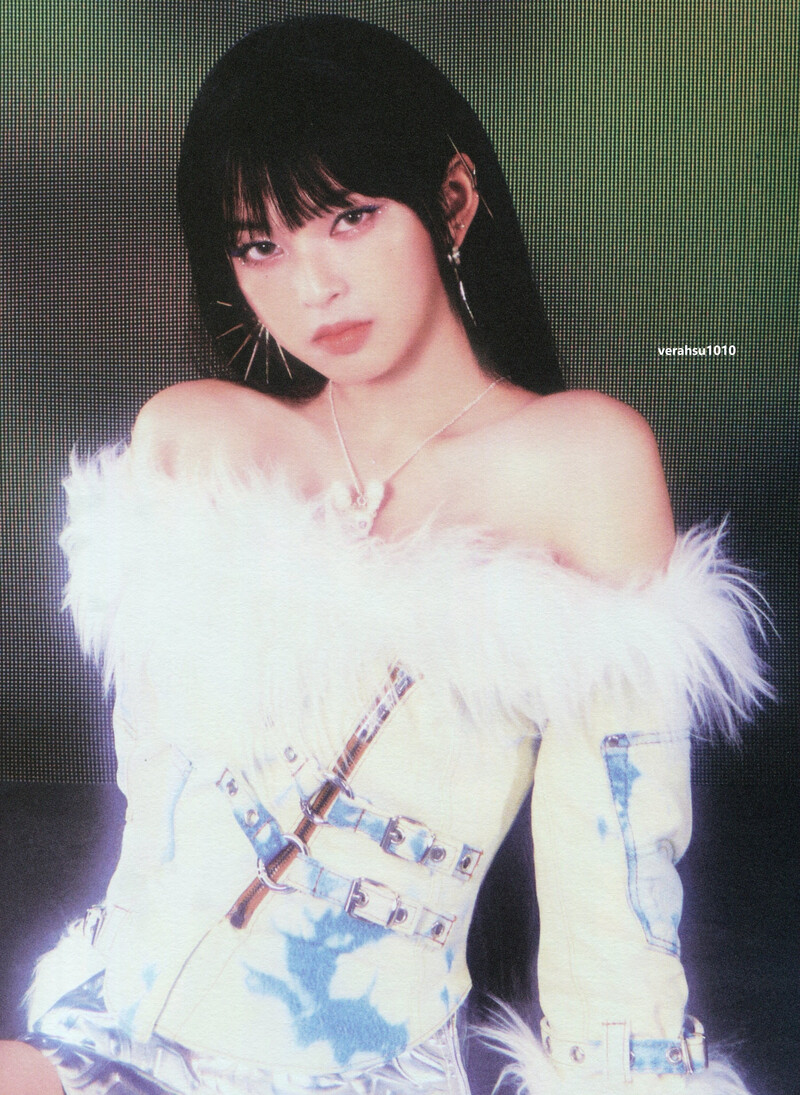 BABYMONSTER - 1st Album 'DRIP' [Scans] documents 1