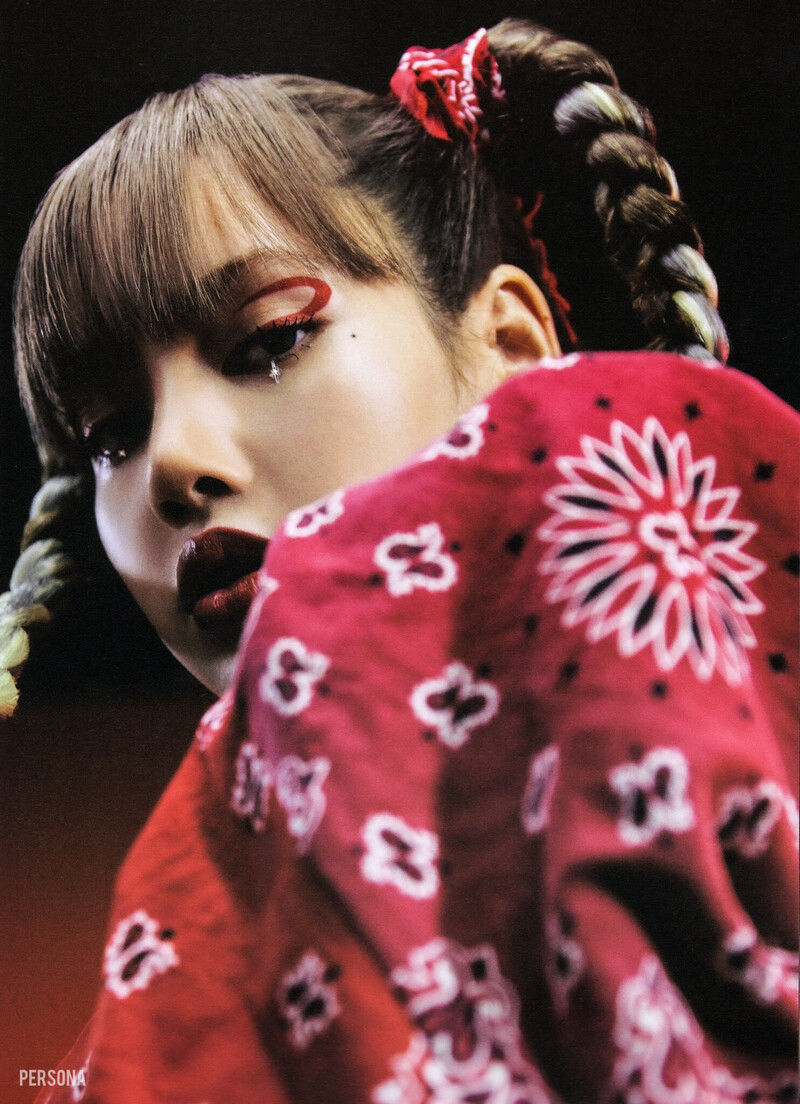 BLACKPINK Lisa -LALISA- Photobook [Special Edition] Scans documents 3