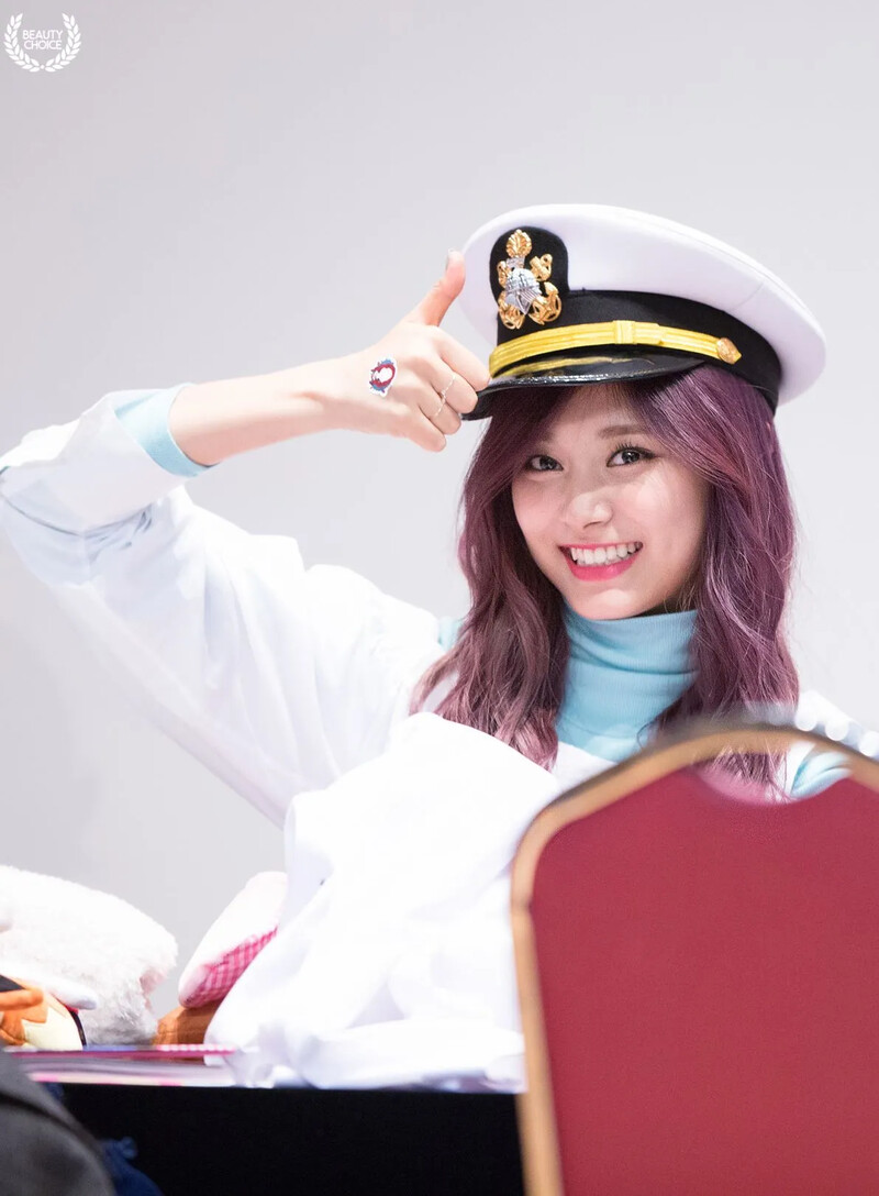 Tzuyu256.jpg