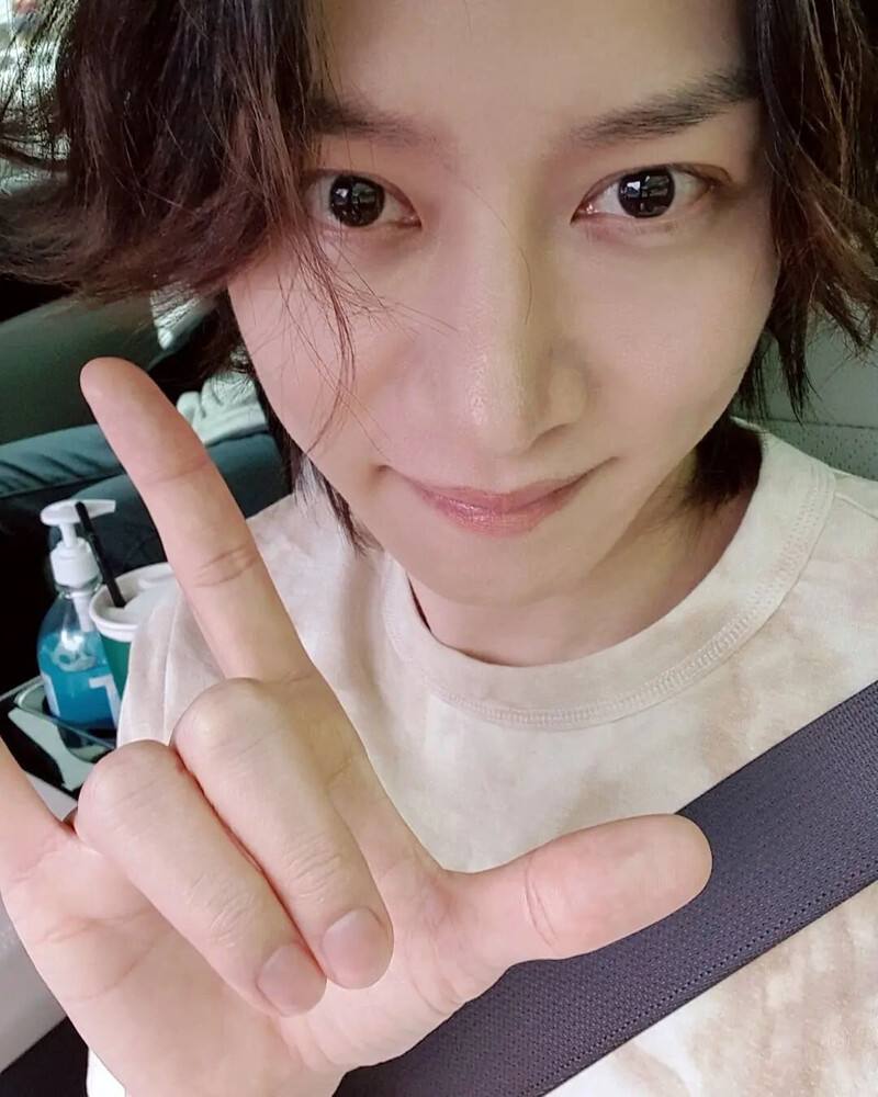 220304 Heechul Instagram Update documents 1