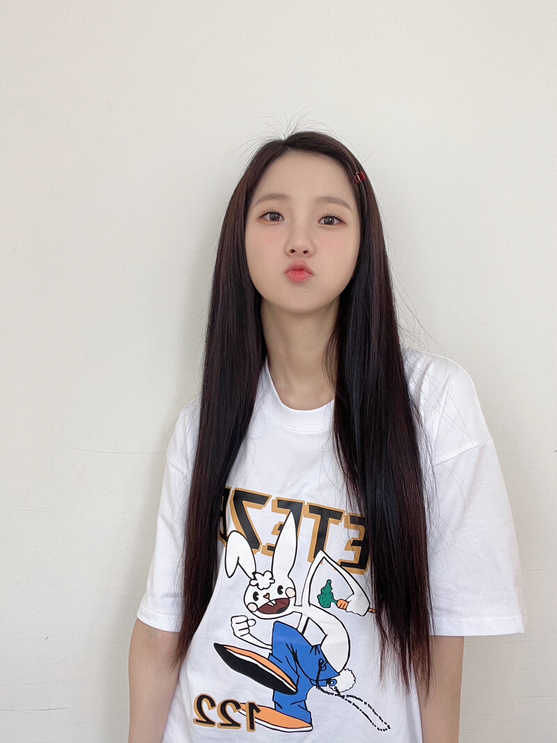 230524 Kep1er Twitter Update - Yujin | kpopping