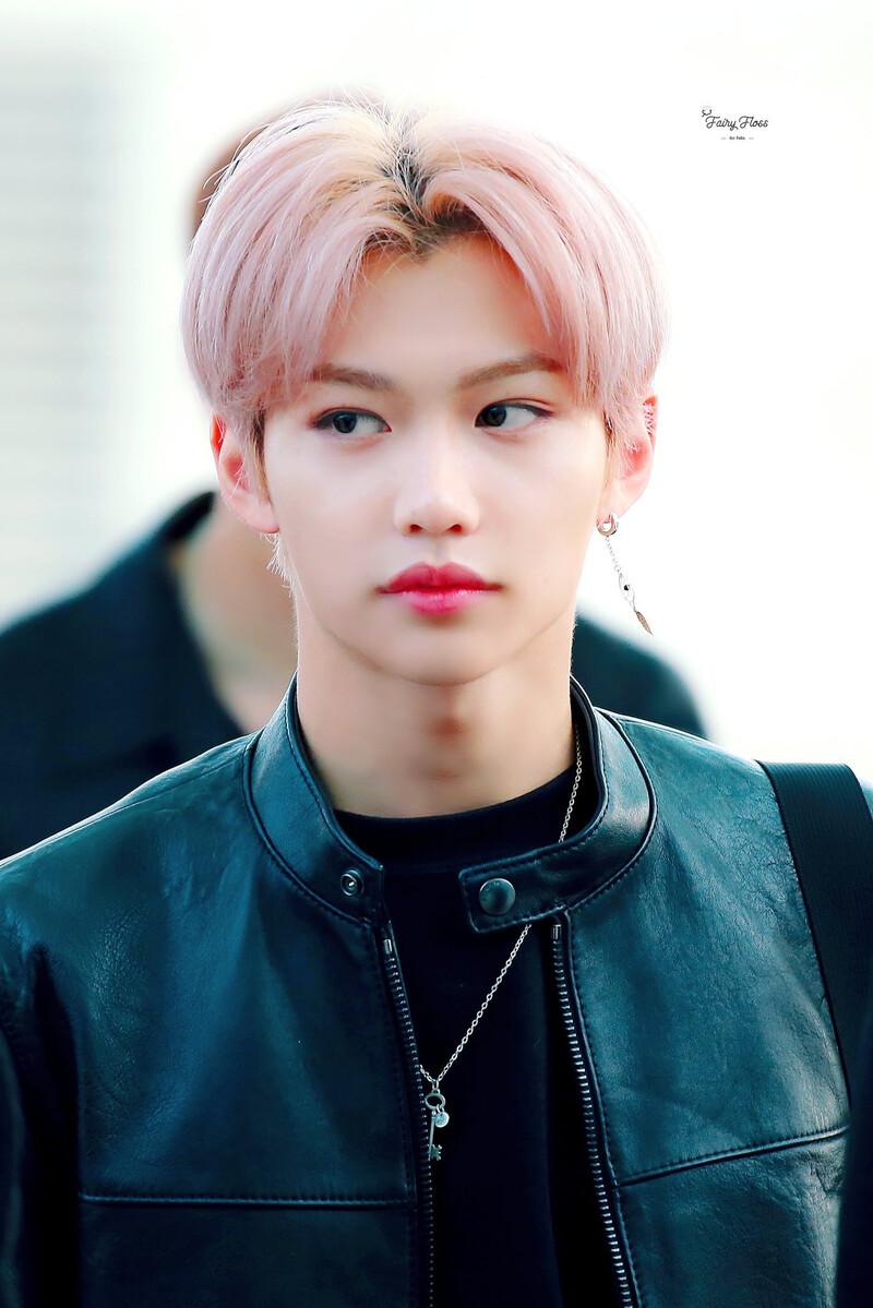 191125 Stray Kids Felix at Incheon International Airport | kpopping