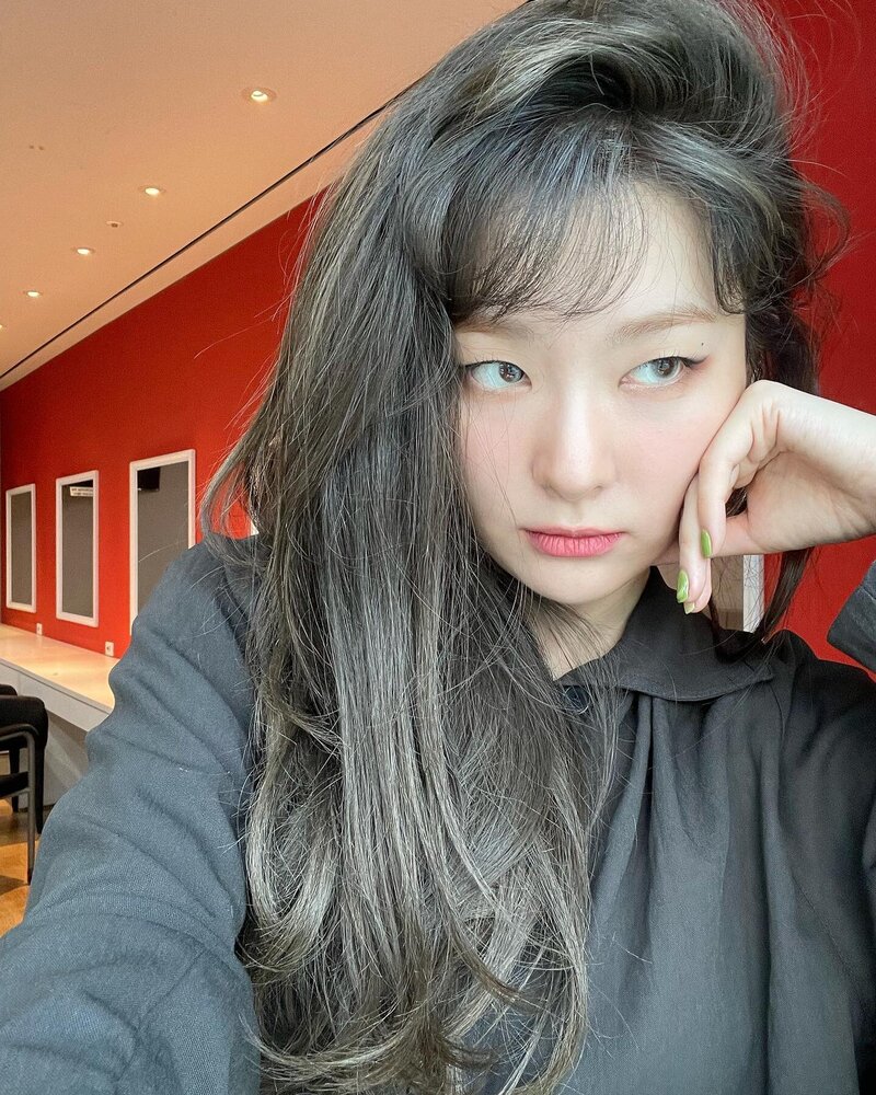 210828 Red Velvet Seulgi Instagram Update documents 3