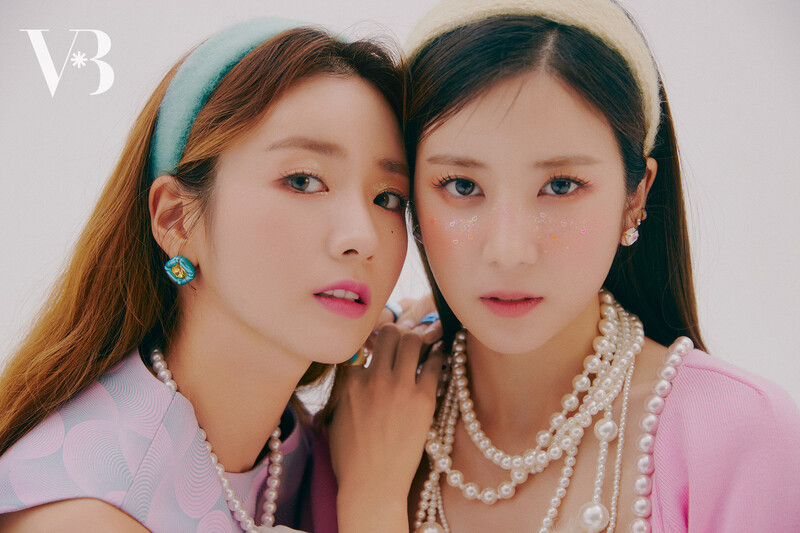 211222 Apink Chorong & Bomi for Your Vibes Magazine documents 1