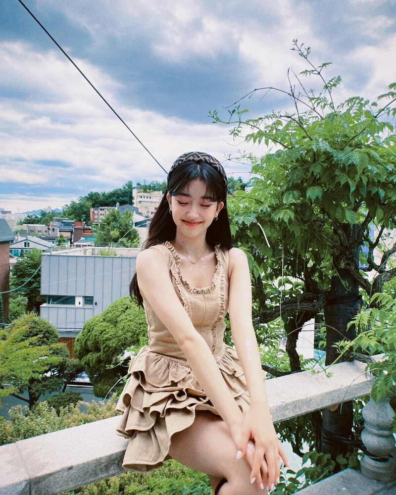 220720 STAYC Sumin - Instagram Update documents 1