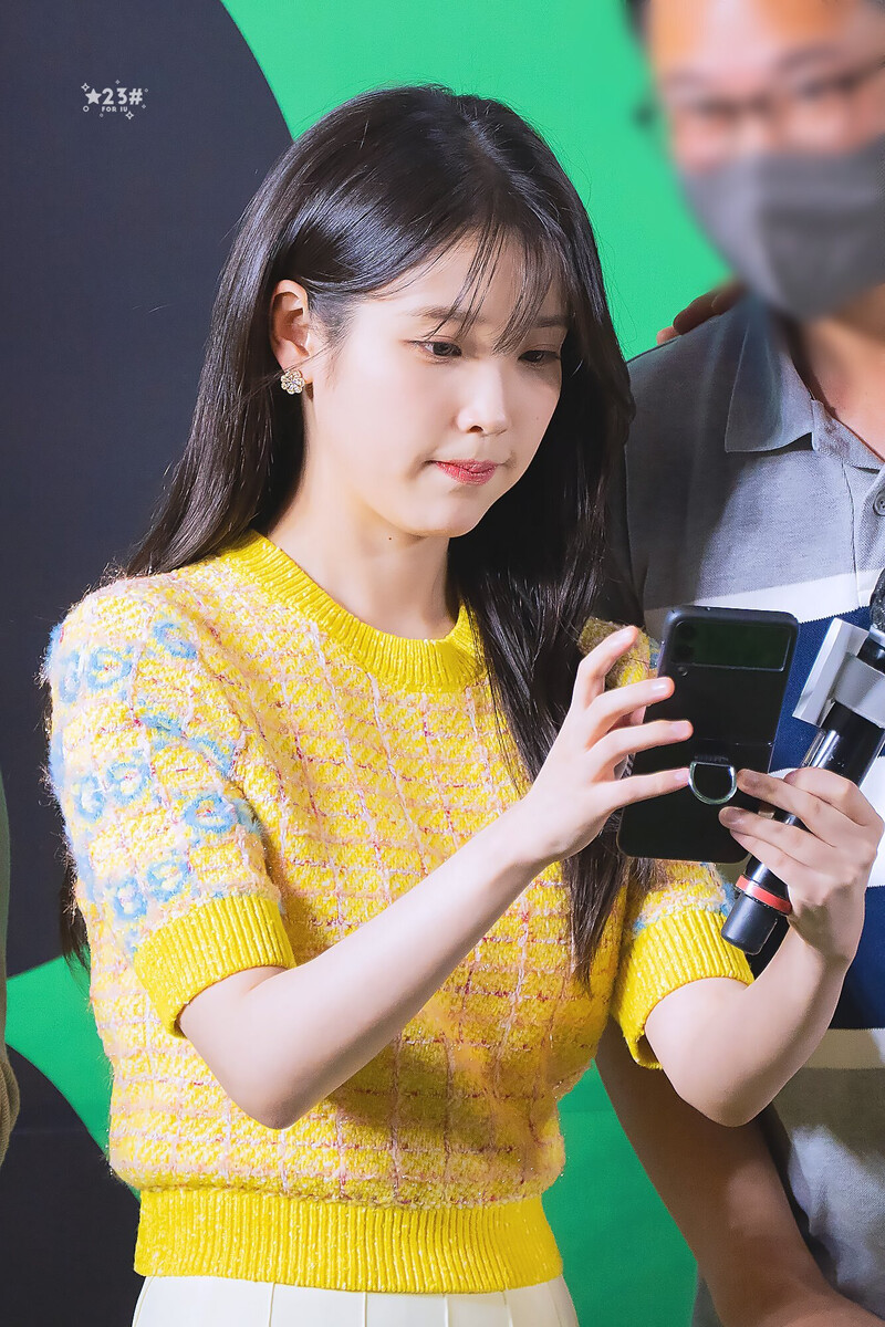 230424 IU- 'DREAM' VIP Premiere Event at Seoul documents 14