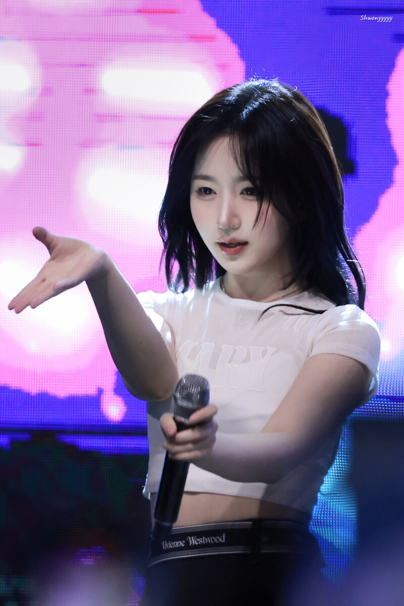 240527 NMIXX Haewon - Shinhan University Festival documents 3