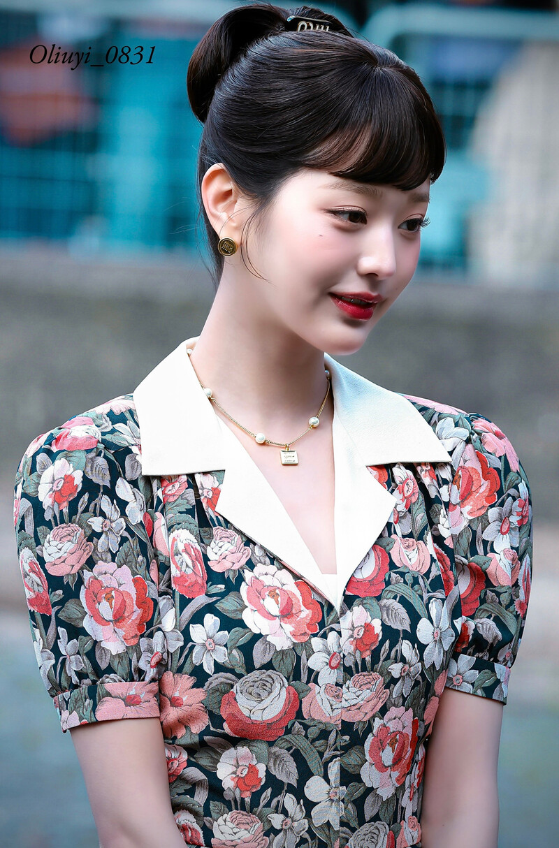 241001 IVE Wonyoung - Miu Miu SS25 Show at Paris Fashion Week documents 2