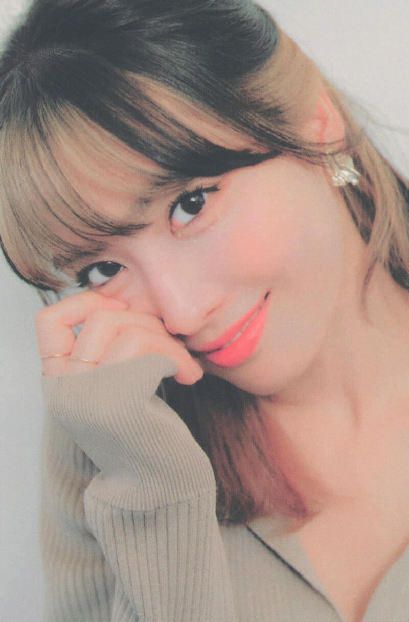 TWICE Season's Greetings 2022 "Letters To You" (Scans) documents 9