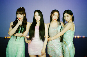 230831 M2 Twitter Update - BBGIRLS - August Film Camera Photos