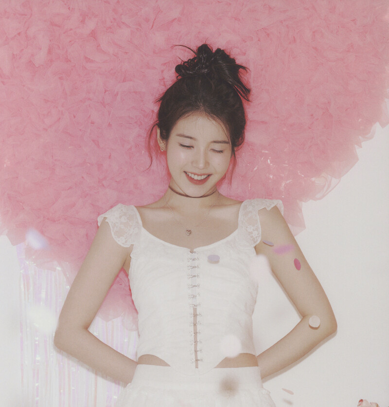 IU - 7th Official Fanclub Kit "UAENA" (Scans) documents 2