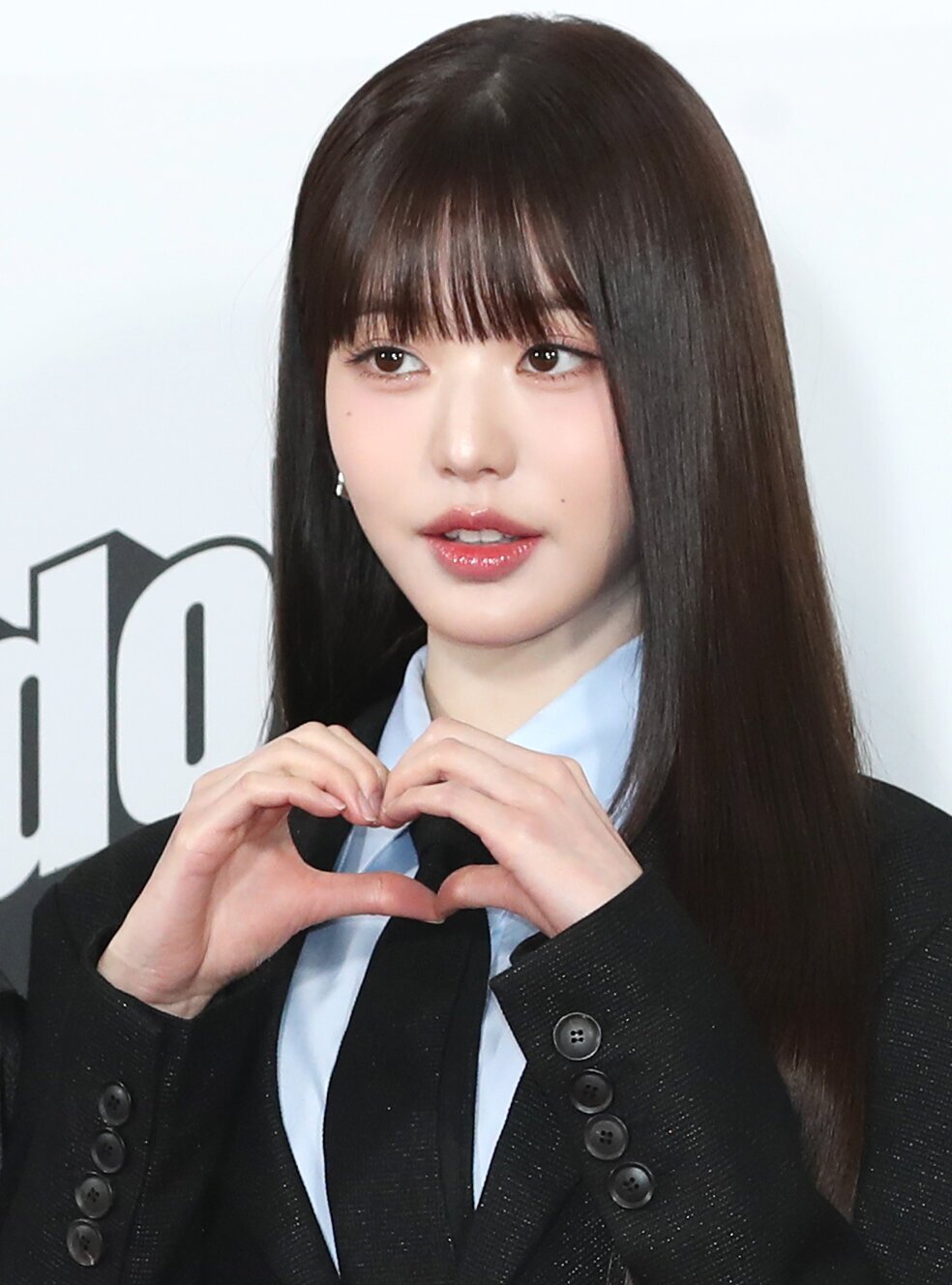 231010 Wonyoung at the 2023 The Fact Music Awards red carpet | kpopping