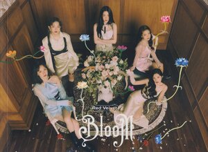 Red Velvet - 1st Japanese Album 'Bloom' [SCANS]