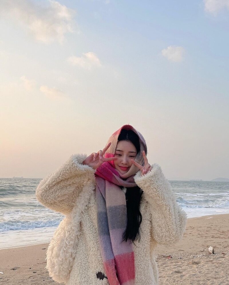 211221 Favorite Seoyeon Instagram Update | Kpopping