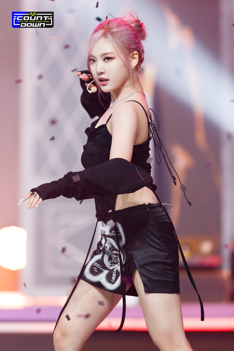 220714 aespa - 'Girls' at M Countdown documents 14