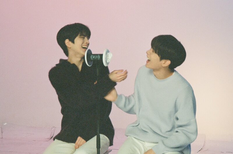 230131 MPD Twitter Update - Younghoon, Juyeon documents 9